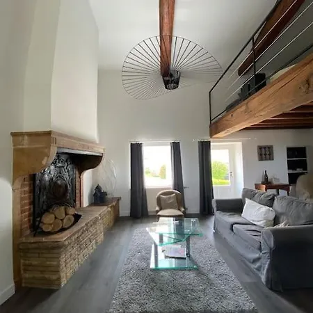 Дом отдыха Maison Tranquille En Beaujolais Saint-Georges-de-Reneins